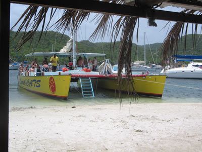 Day tour catamaran