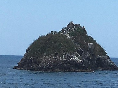 Past uninhabited islands